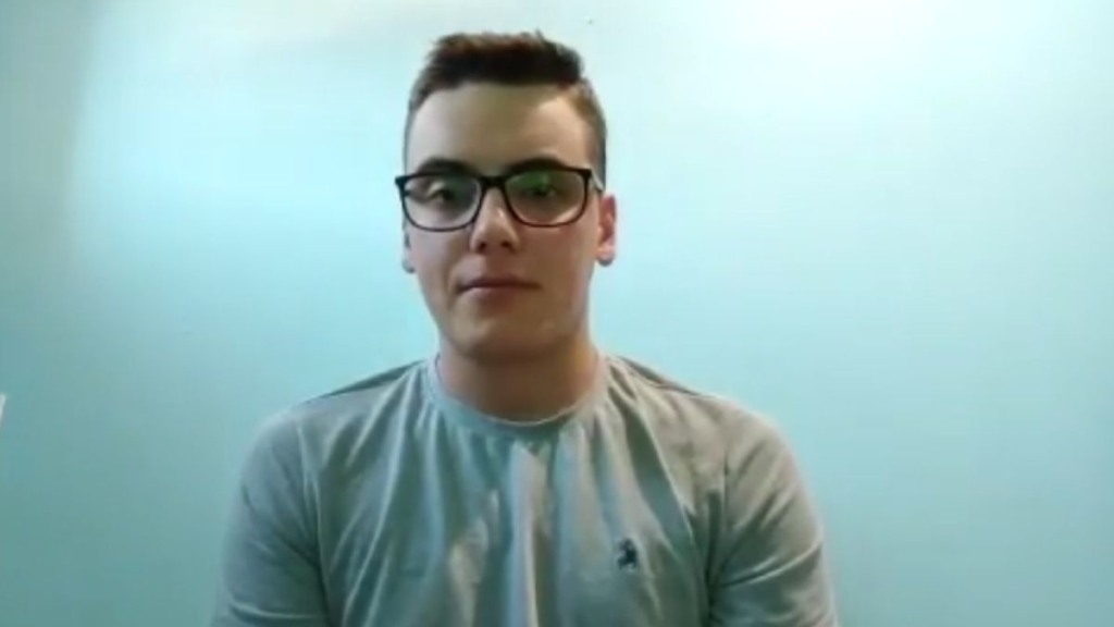 Jovem avicultor alia manejo e gestão para fortalecer sucessão no campo Jovem avicultor alia manejo e gestão para fortalecer sucessão no campo