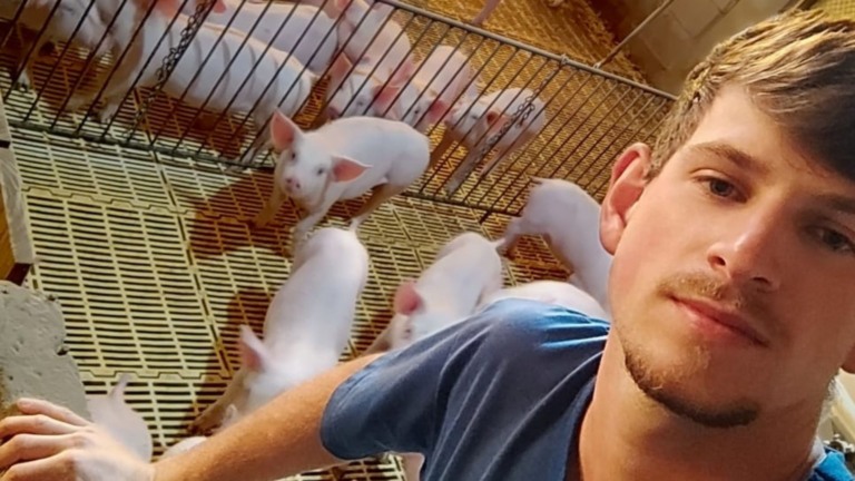 'Eu nunca quis sair daqui': jovem produtor mostra que o futuro do campo une paixão e inovação