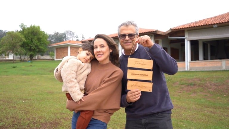 Com emoção e método, família transforma fazenda ociosa em granja premiada